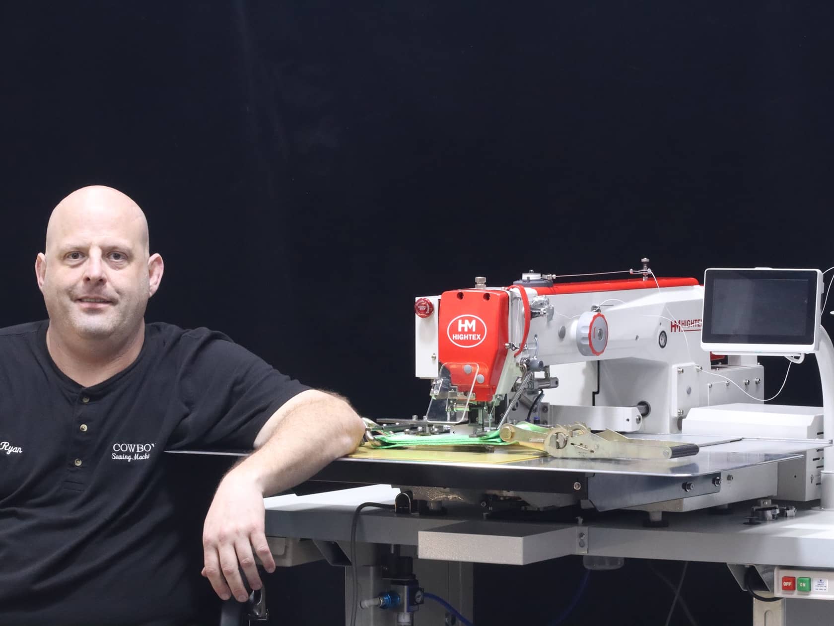 HighTex ASM911 Heavy-Duty Automatic Programmable Pattern Sewing Machine