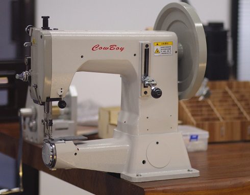CB3500 Compact Heavy-Duty Leather Stitcher